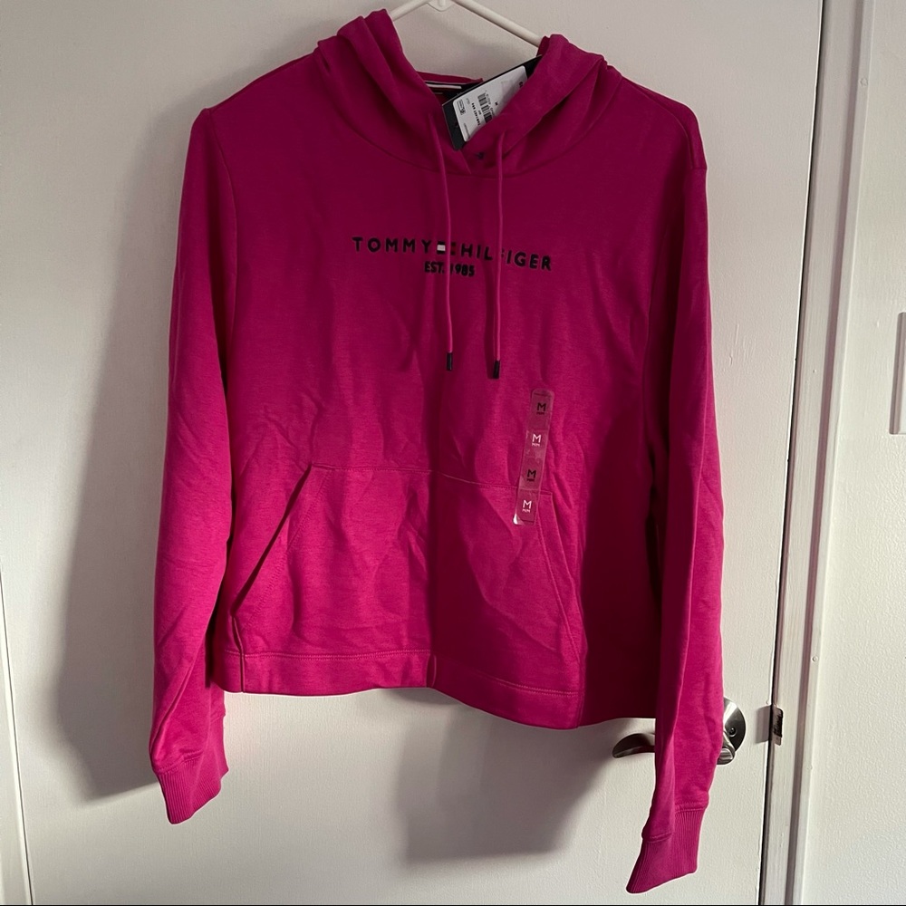 pink tommy hilfiger cropped hoodie